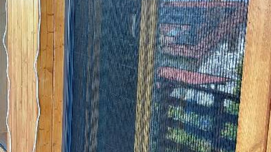 Sítě proti hmyzu – neviditelný štít, který pustí dovnitř jen čerstvý vzduch