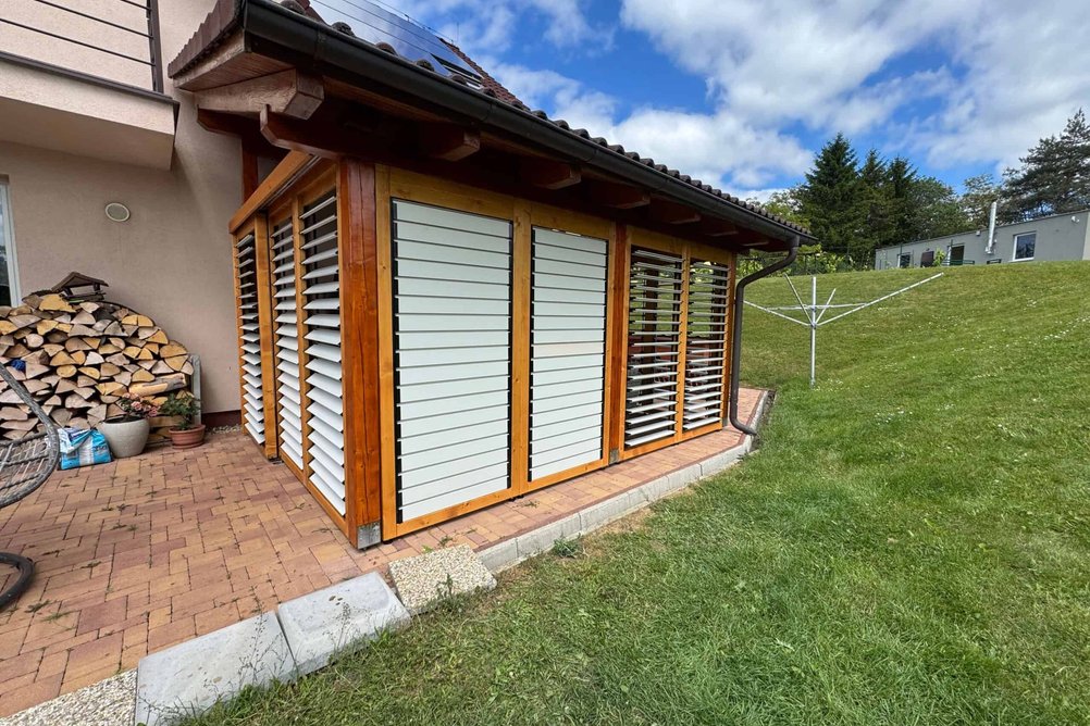 Kombinované žaluzie s dřevěným rámem