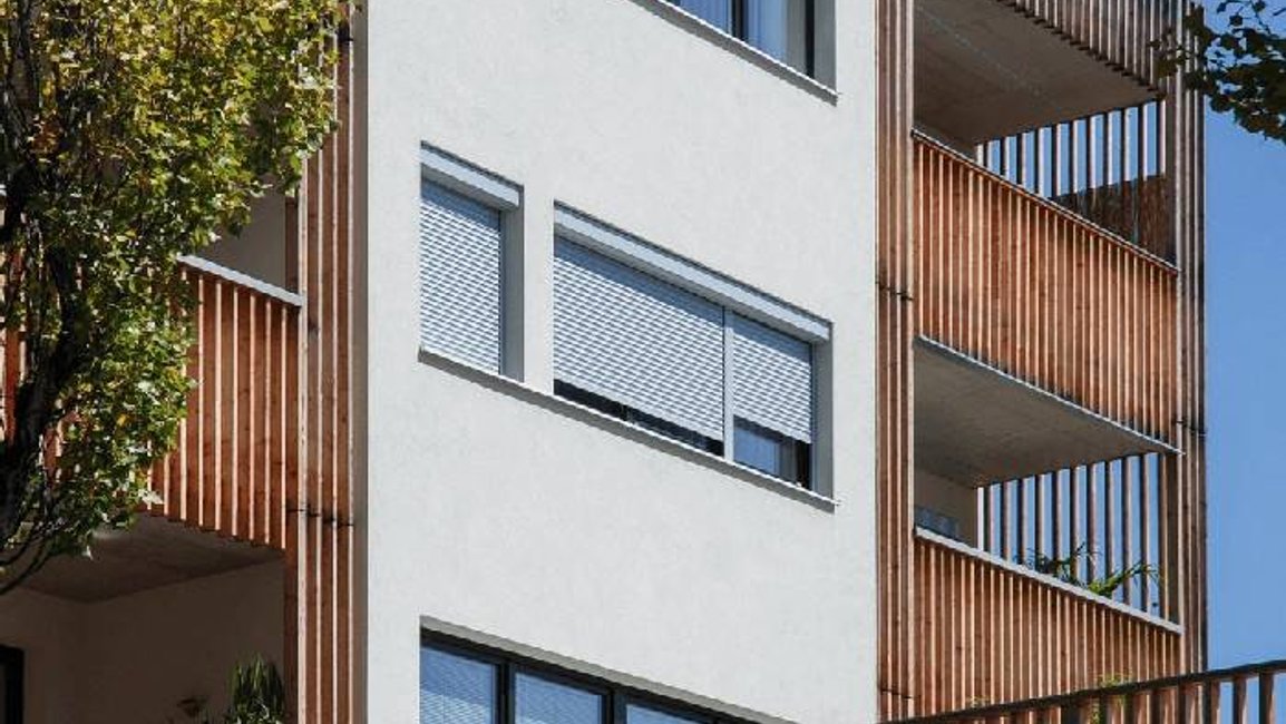 Předokenní rolety – bezpečí, komfort a úspora energie v jednom