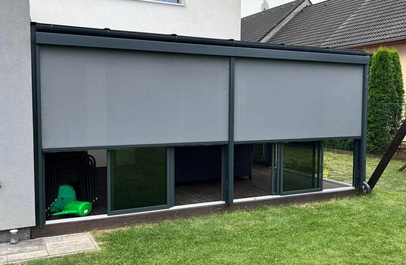 Venkovní solární rolety