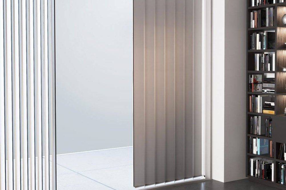 Okna s horizontálními slunolamy