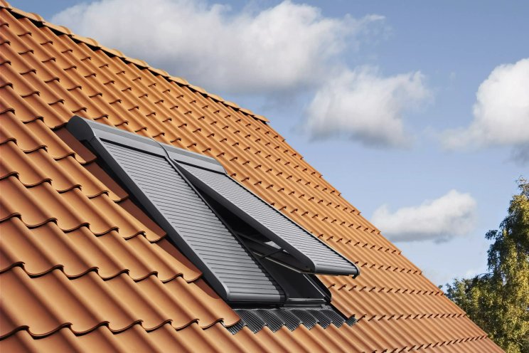 Venkovní rolety na střešním okně