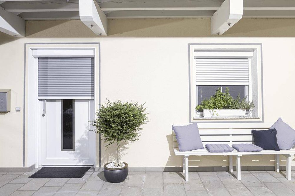 Venkovní rolety na okně a dveřích